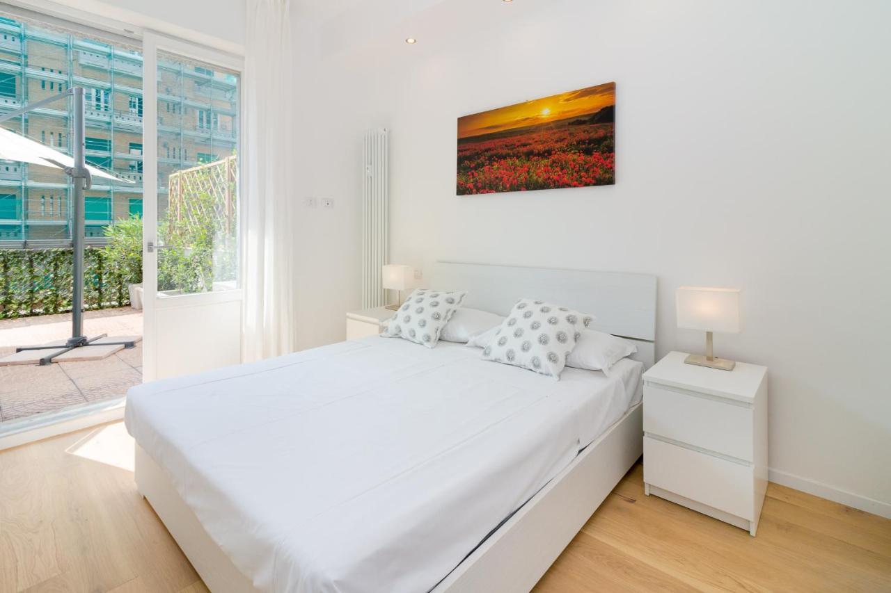Bright Terrace In Milano Apartment ภายนอก รูปภาพ