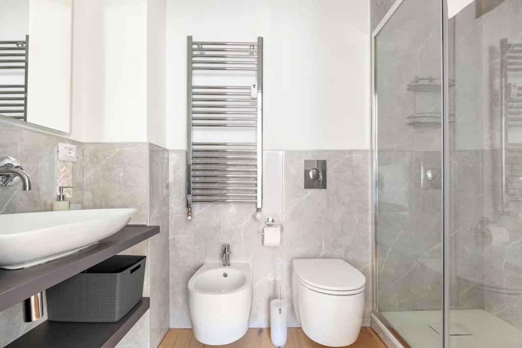 Bright Terrace In Milano Apartment ภายนอก รูปภาพ